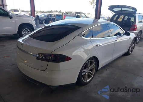 2013 Tesla Model S from USA, damaged, VIN 5YJSA1CN2DFP05943